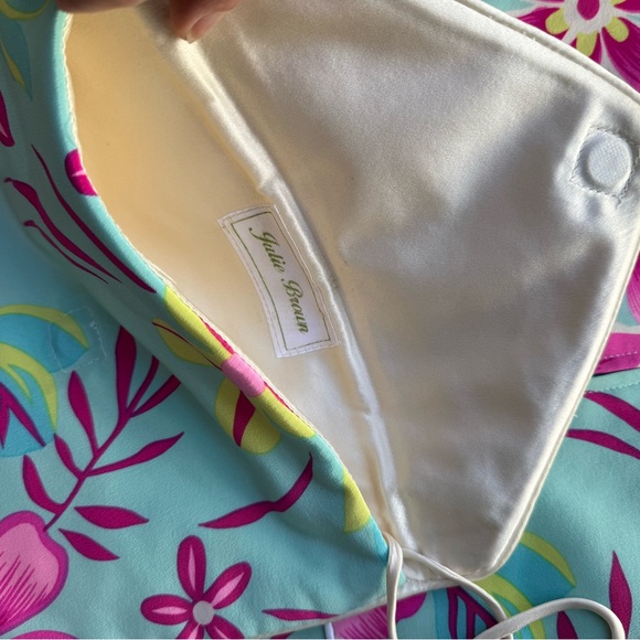 PRETTY TROPICAL zippered sleeveless crop top.  SIZE MEDIUM.  Includes wristlet. - Picture 3 of 5